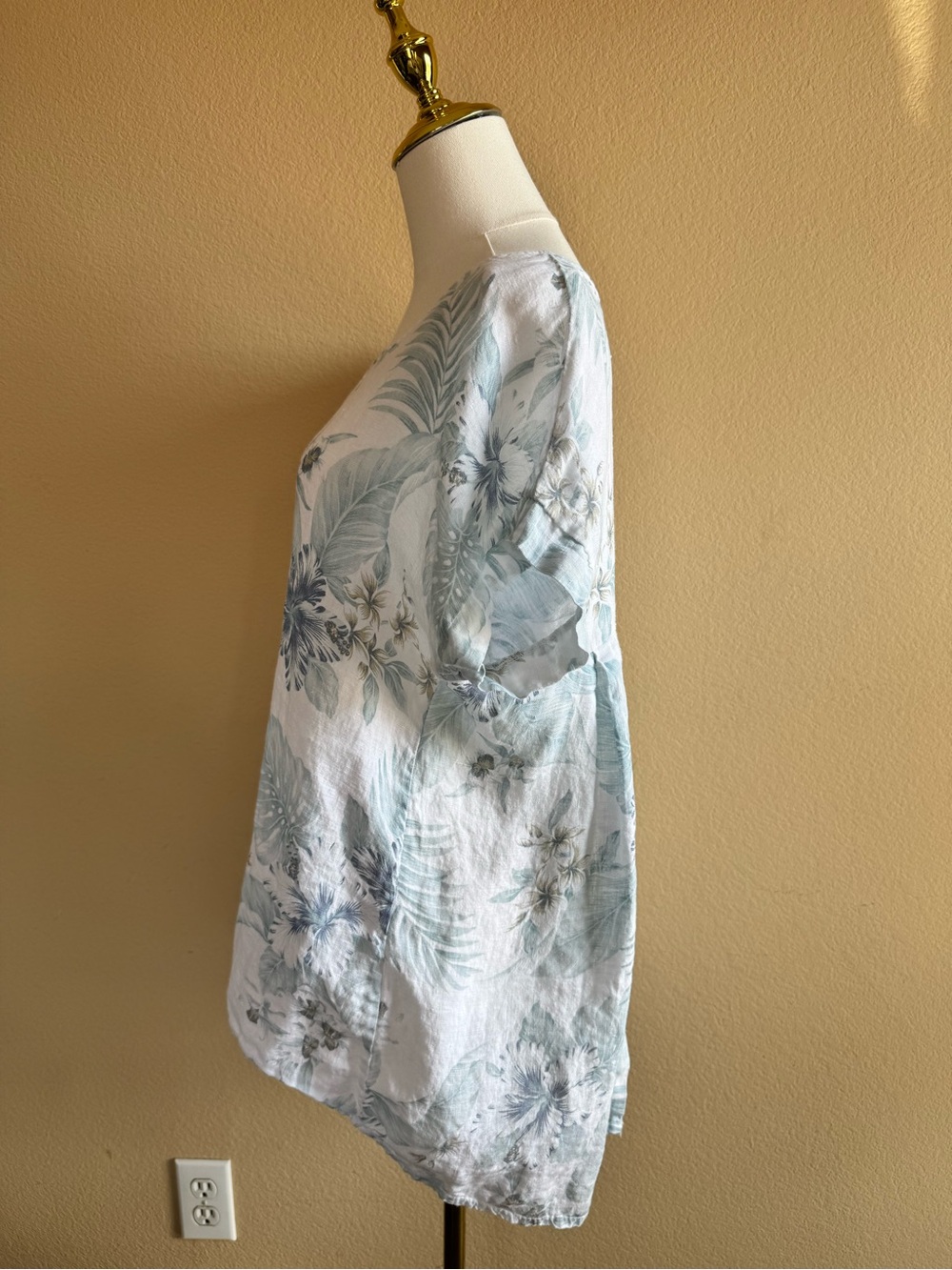 Terzo Millennio Linen Shirt Size M Green Floral Italy Button Detail Short Sleeve - Picture 6 of 13